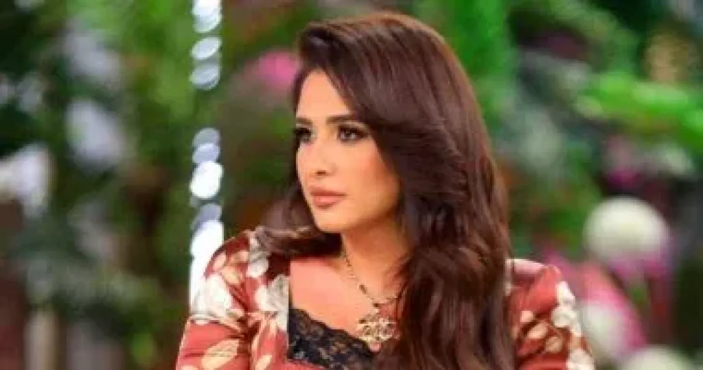 ياسمين عبد العزيز  