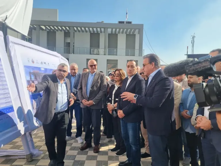 جولة رئيس الوزراء 