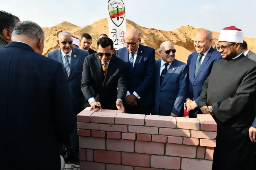  جانب من وضع حجر الاساس