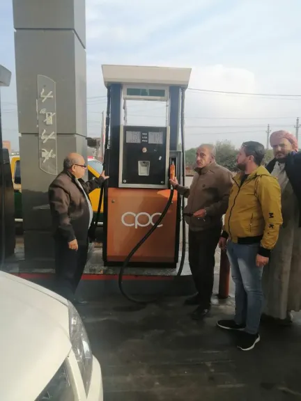 احدى محطات تموين السبارات 