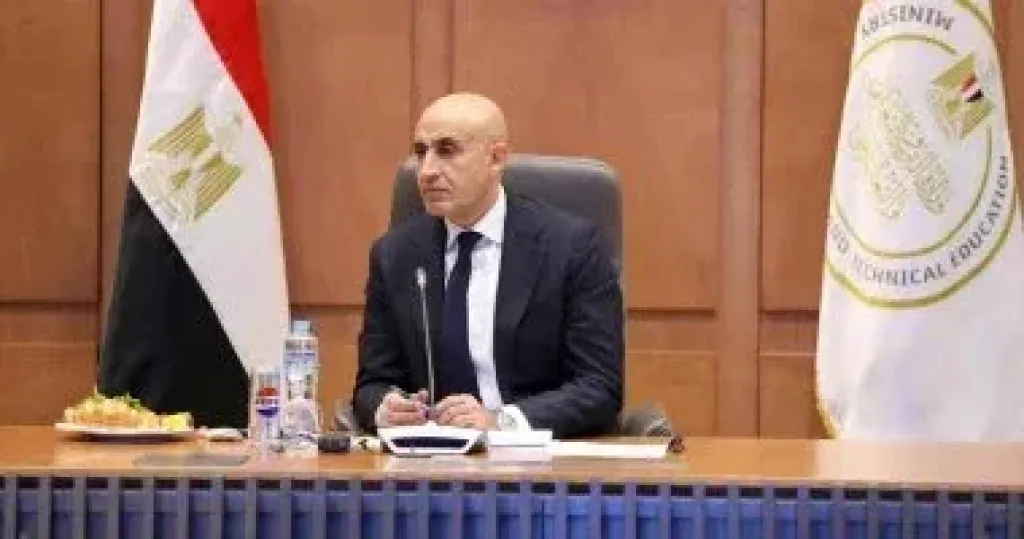 وزير التربية والتعليم 