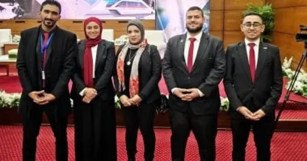 جانب من الندوة 