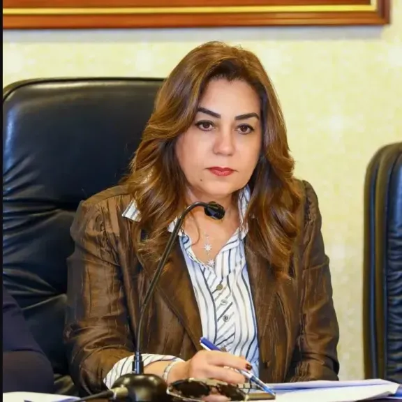 منال عوض