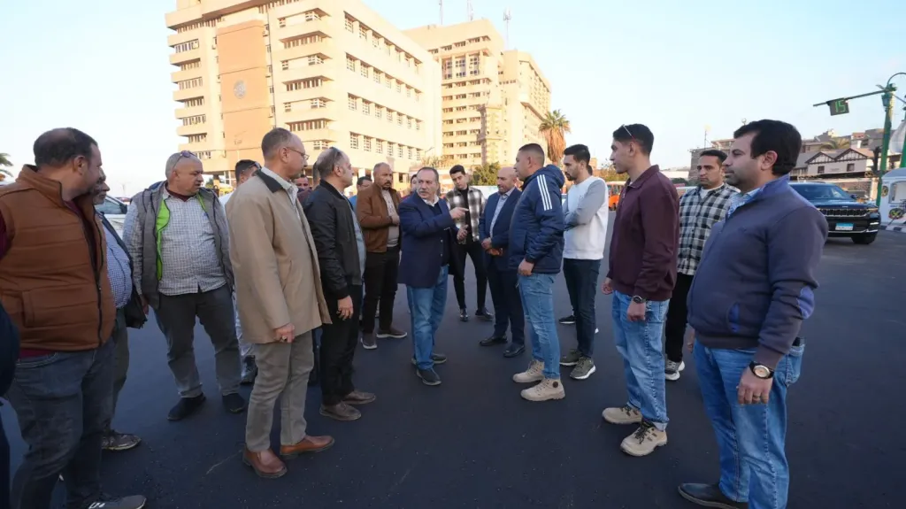 محافظ أسيوط 