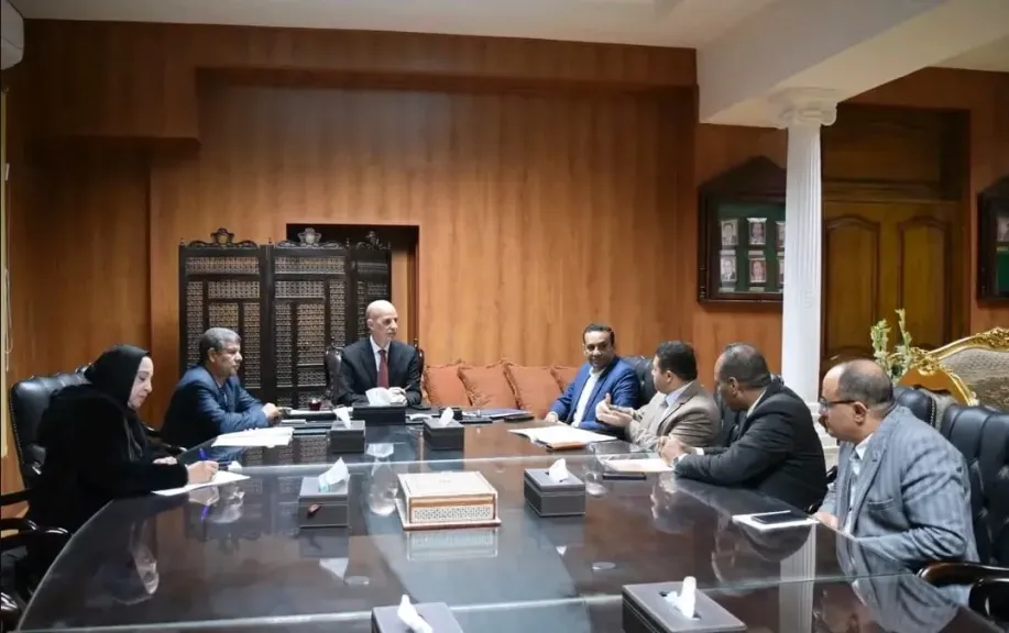 جانب من الاجتماع 