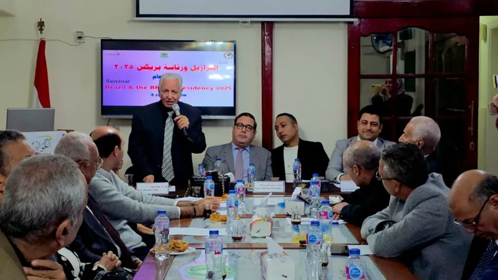 جانب من الندوة 