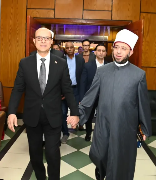 المنشاوي يلتقي الازهري 