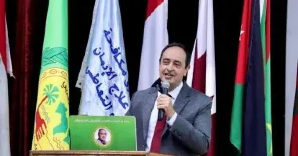   عمرو عثمان  