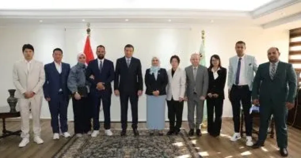 مباحثات مصرية صينية لإنشاء مصنع متطور للمبيدات