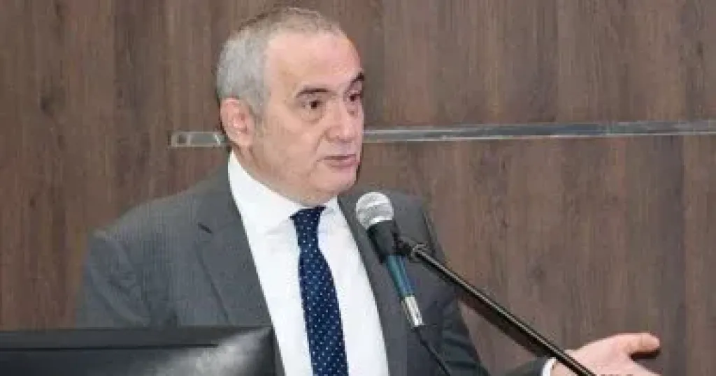محمد مصطفى عبد الغفار رئيس الهيئة العامة للمستشفيات والمعاهد التعليمية