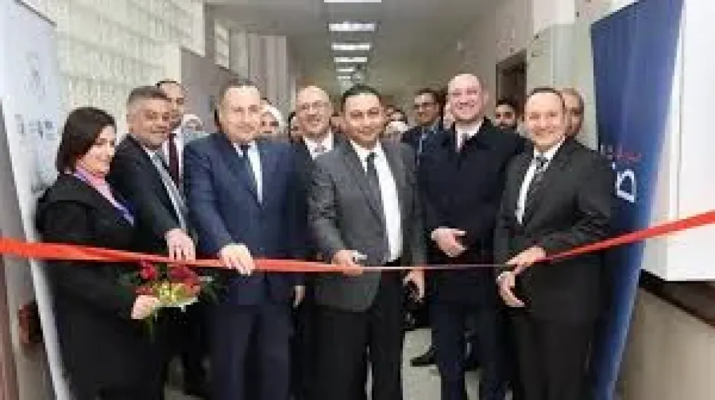 الدكتور عبد العزيز قنصوه رئيس جامعه الاسكندريه