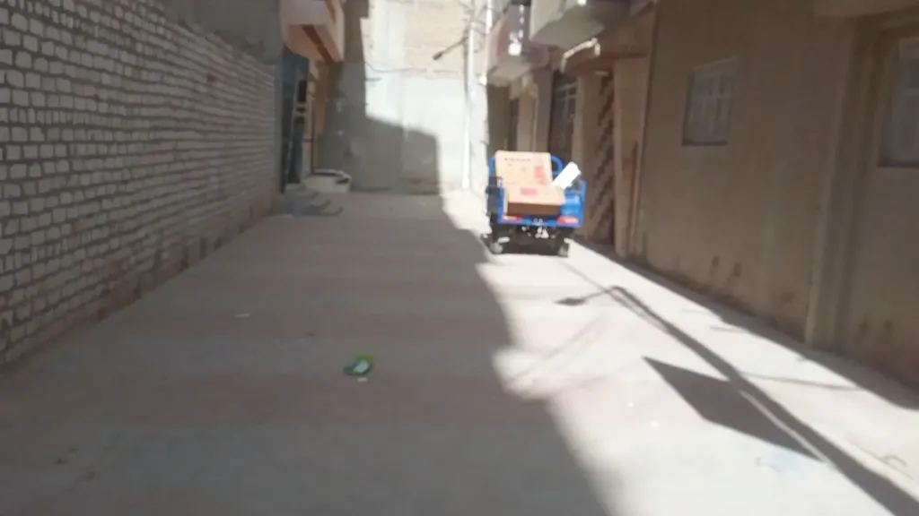 جانب من متابعه 
