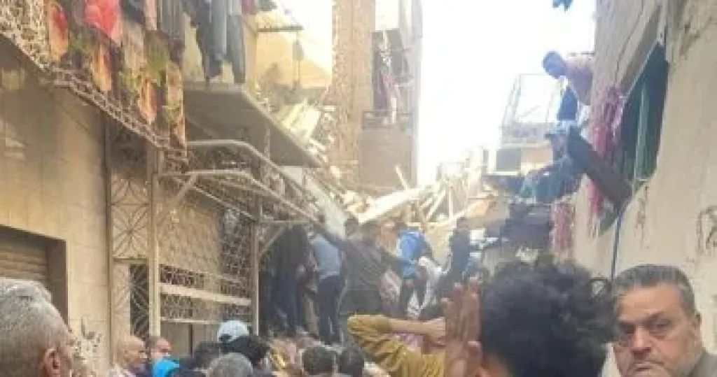   انهيار عقار  