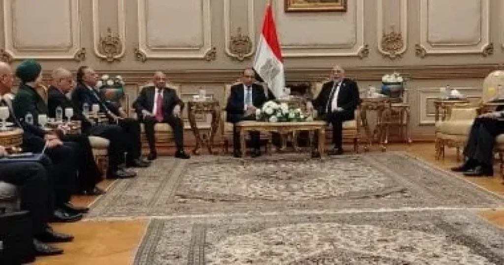 جانب من الاجتماع 