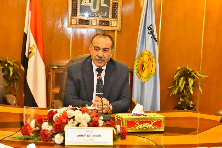 محافظ أسيوط 