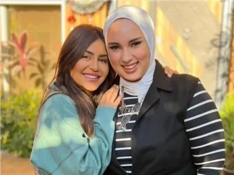 منة فضالي مع الإعلامية يارا أحمد
