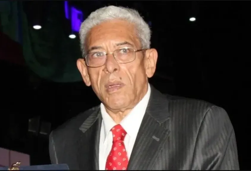 المخرج داوود عبد السيد 