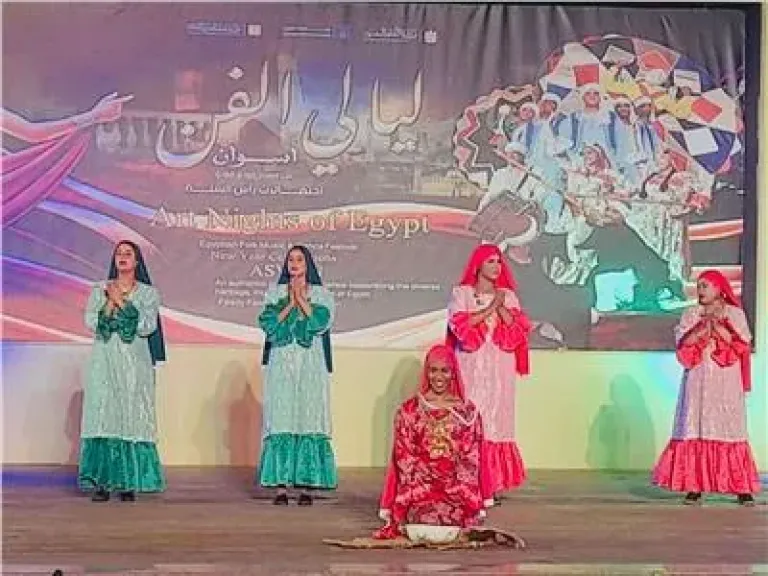التراث النوبي والفلكلور السكندري يزينان أولى حفلات "ليالي الفن" بأسوان