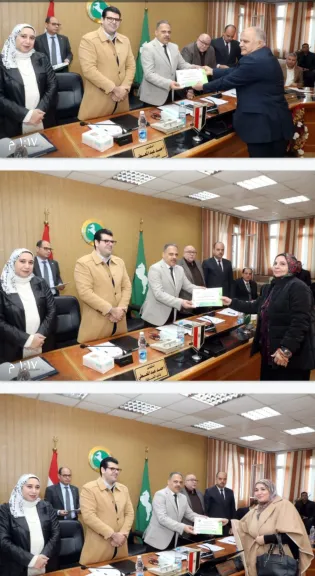 محافظ الشرقية يكرم العاملين بالجهاز الإداري 