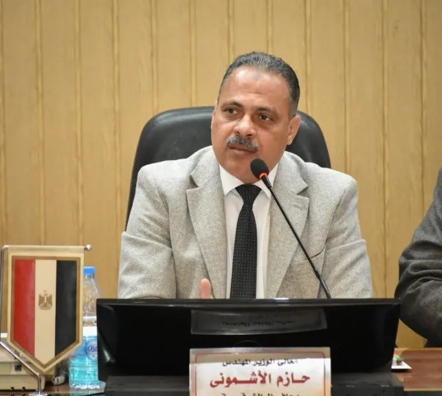 حازم الاشمونى محافظ الشرقية 