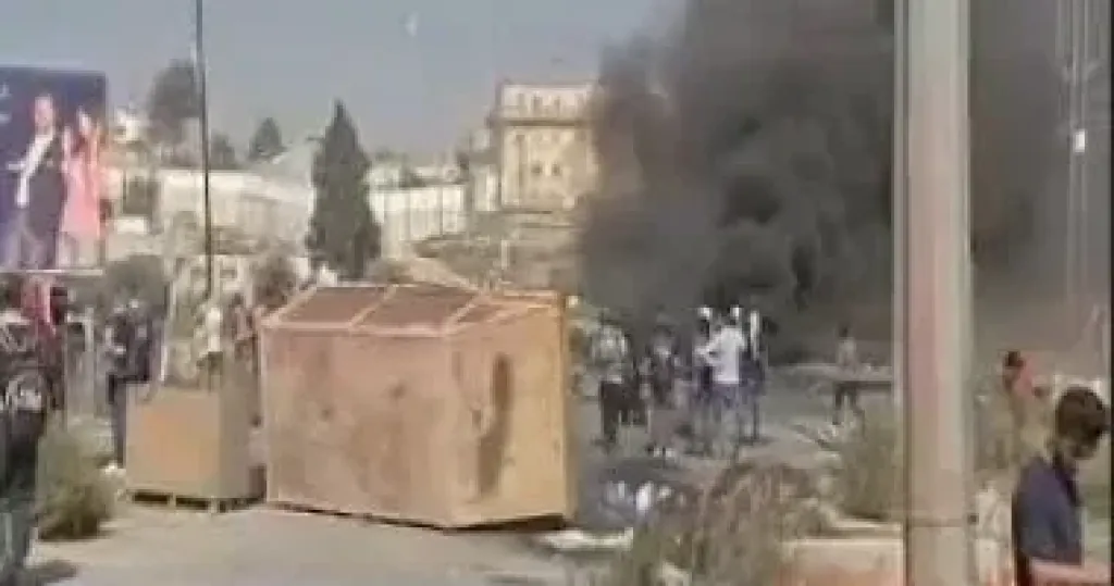 الاحتلال 