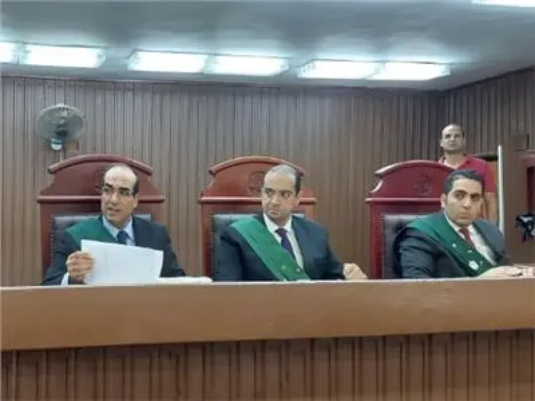محكمة جنايات شبرا الخيمه 