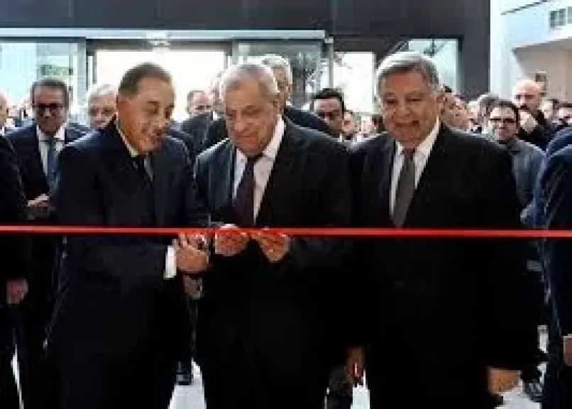الدكتور مصطفى مدبولى رئيس مجلس الوزراء يشهد افتتاح المستشفى