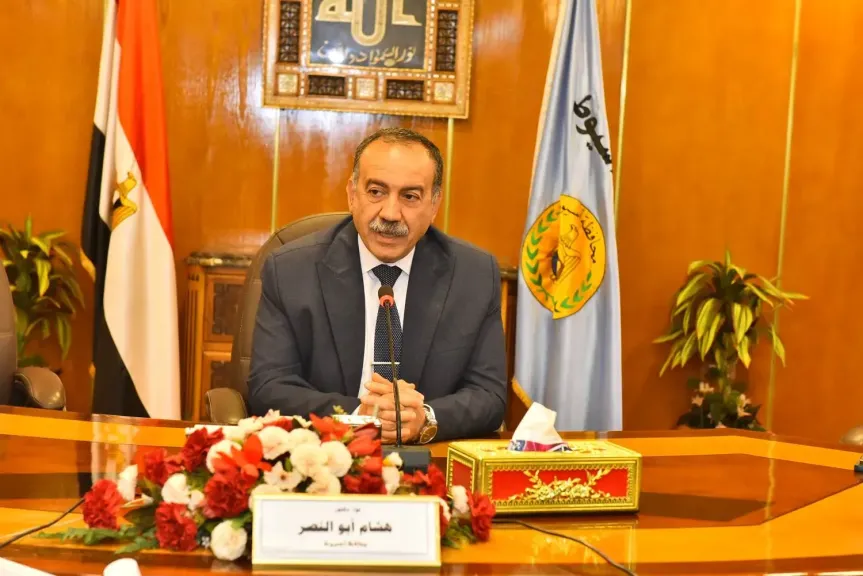 محافظ أسيوط 