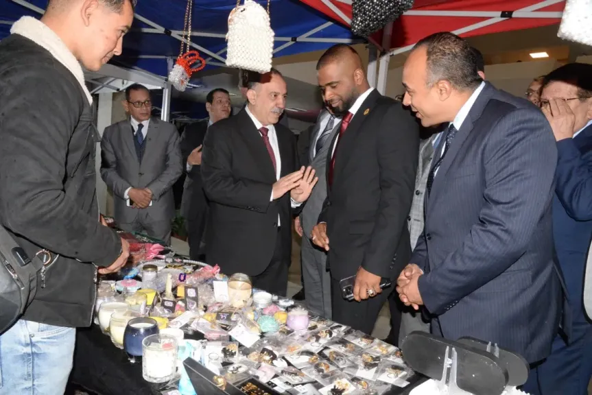 محافظ أسيوط 