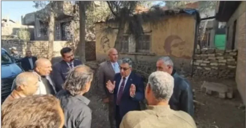 محافظ الدقهلية يزور منزل أم كلثوم بمسقط رأسها بقرية طماي الزهايرة