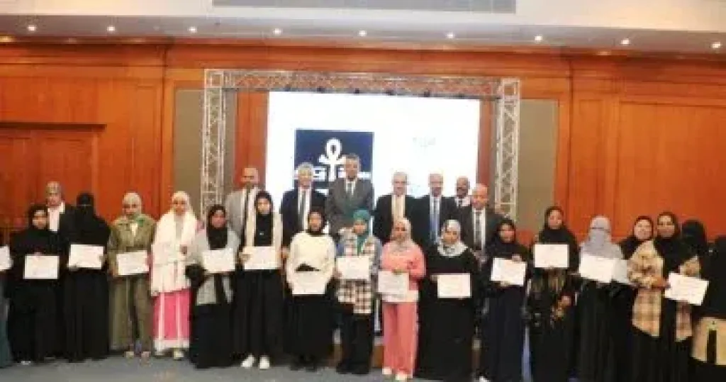 ختام أنشطة البرنامج التدريبى للطاقة الشمسية