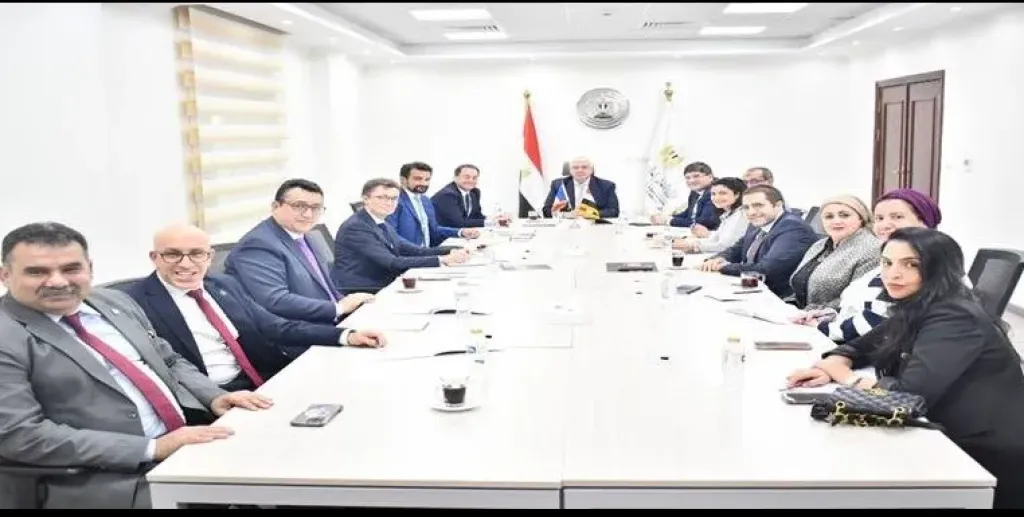 جانب من الاجتماعات