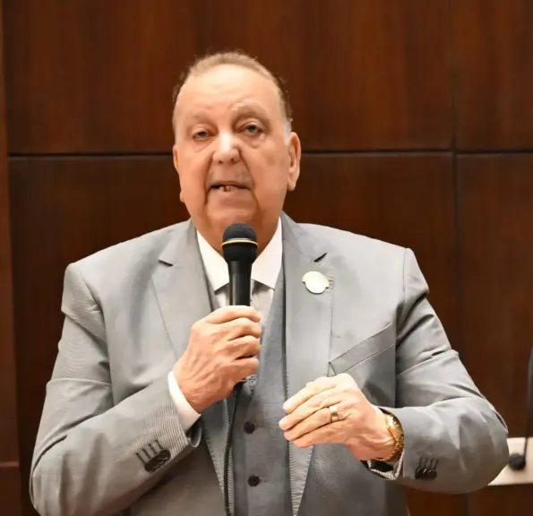 نبيل دعبس 