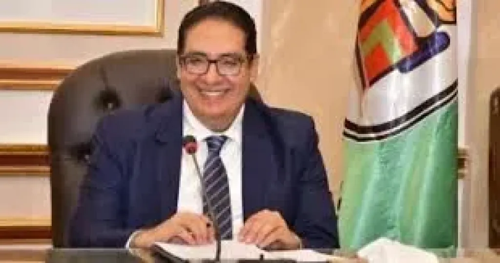 الدكتور سامى عبد الصادق رئيس جامعة القاهرة