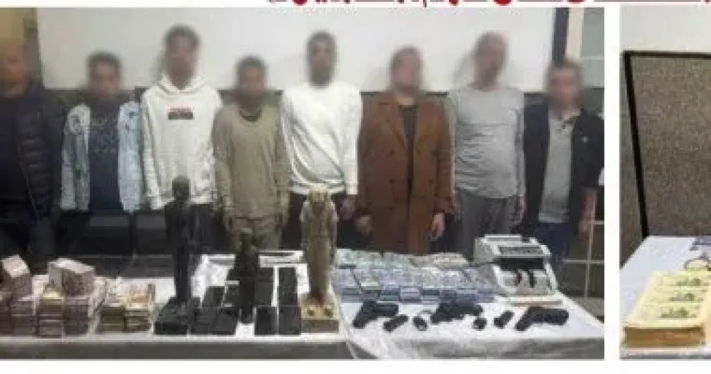 المتهمين