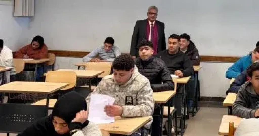 الامتحانات 