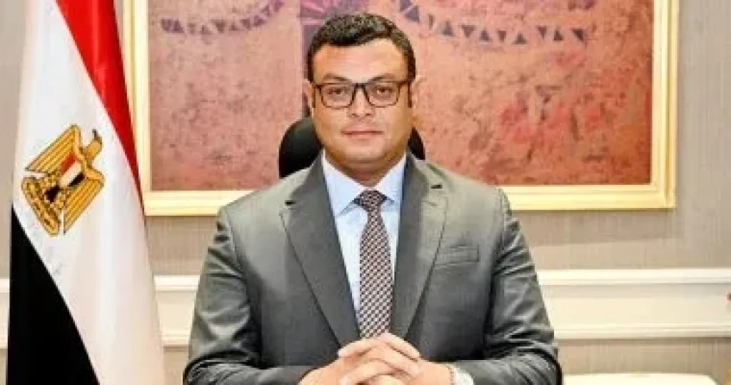 وزير الإسكان 