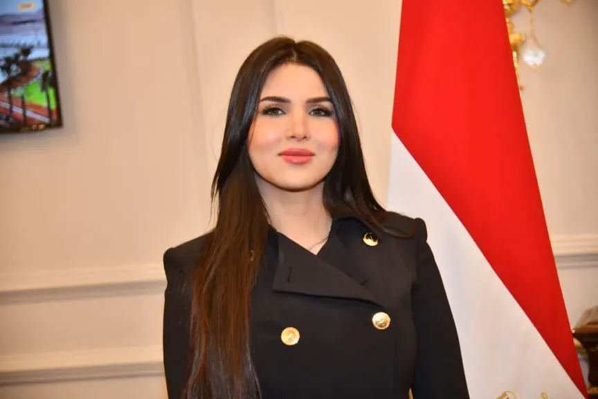 النائبة ريهام أبو الحسن