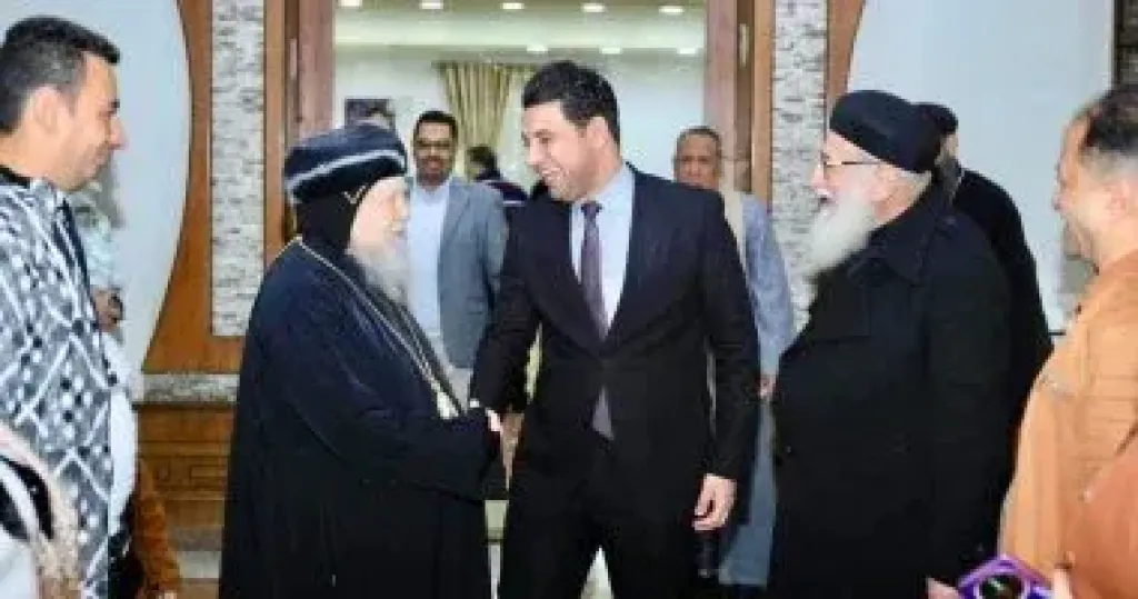 نائب محافظ سوهاج يقدم التهنئة بعيد الميلاد بمطرانية الأرثوذكس