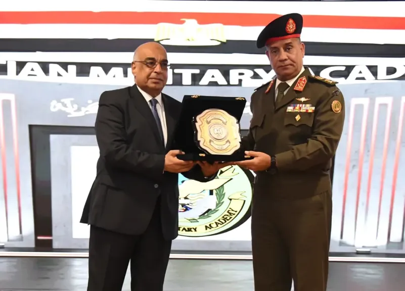  الفريق أشرف سالم زاهر والمستشار عدنان فنجرى وزير العدل
