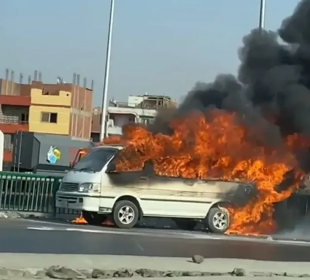 حريق ميكروباص - أرشيفية