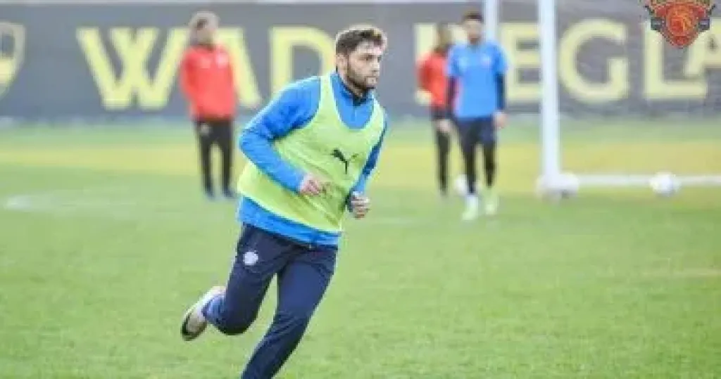 كريم نيدفيد لاعب سيراميكا
