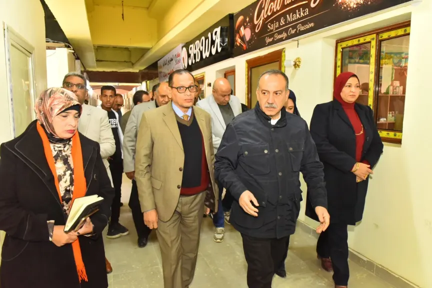 محافظ أسيوط 