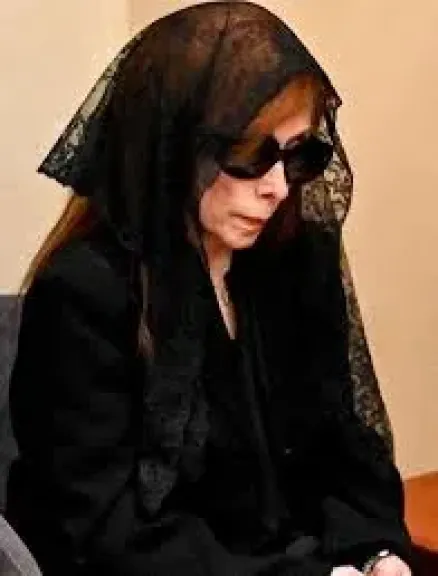 فيروز