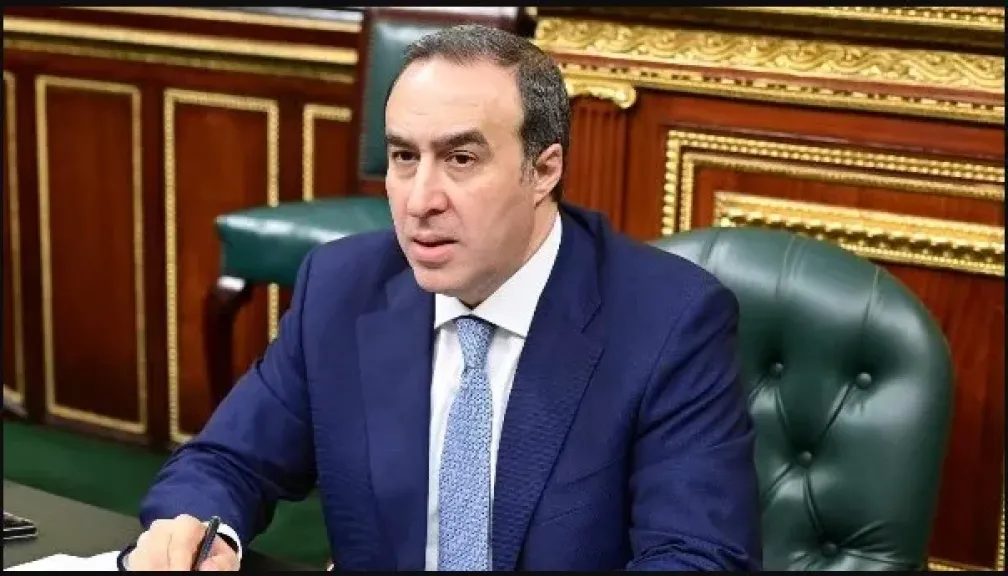 المستشار أحمد مناع