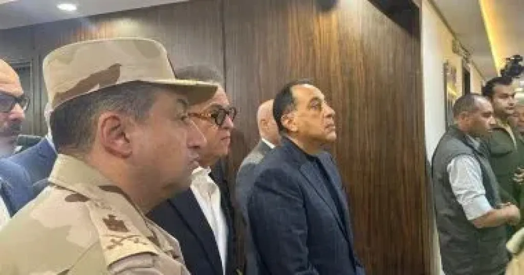 رئيس الوزراء ووزير الصحة 