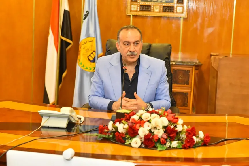 محافظ أسيوط 