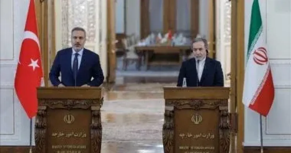 وزيرا خارجية تركيا وإيران