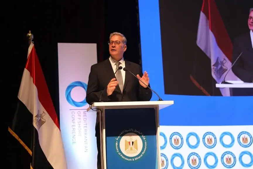 المهندس كريم بدوى وزير البترول وجانب من المشاركة فى المؤتمر
