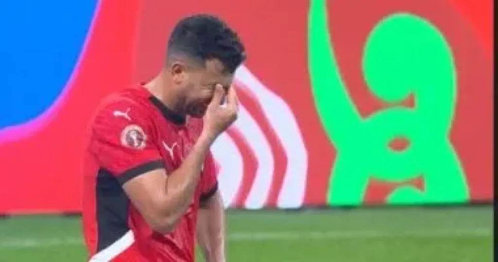 حزن لاعبى المنتخب